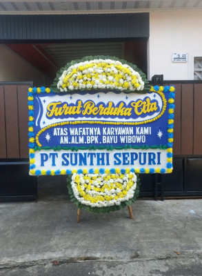 Papan Bunga Duka di Rimba Sekampung