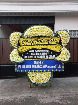 Papan Bunga Duka di Rimba Sekampung